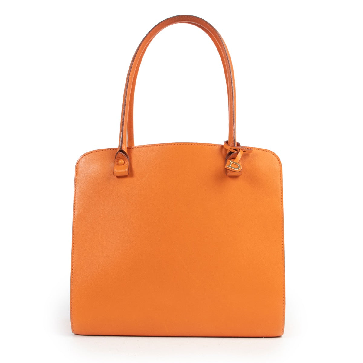 Buy and sell your authentic designer bags such as this Delvaux Orange Shoulder bag only online at Labellov secondhand luxury in Antwerp.