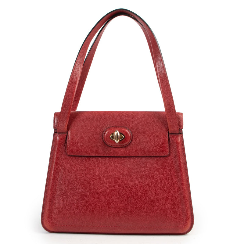 Buy authentic secondhand Delvaux bags at Labellov vintage fashion webshop for the lowest price. Koop authentieke tweedehands Delvaux tassen bij Labellov vintage mode webshop aan de laagste prijs