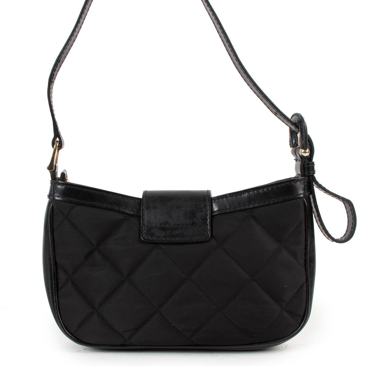 Buy online an authentic second hand Burberry black quilted mini shoulder bag in good condition at Labellov in Antwerp.