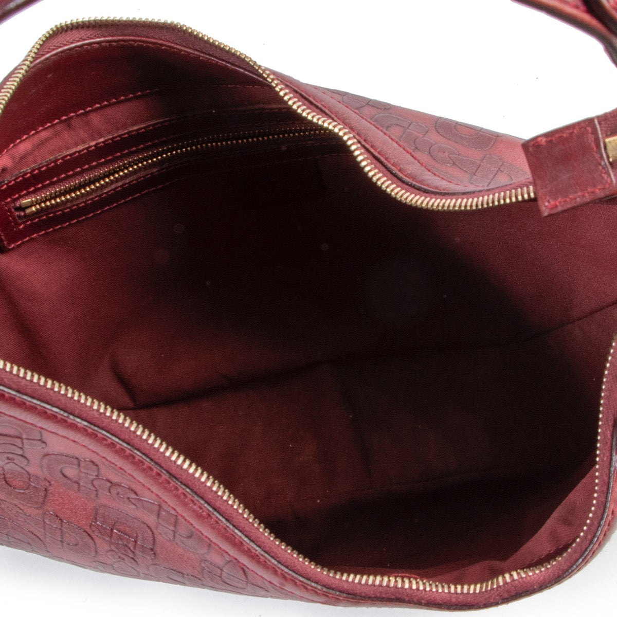 Shop safe online or in store at Labellov for a reasonable price of designer items. This Gucci Burgundy Horsebit Bamboo Ring Moon Hobo Bag is available at Labellov.