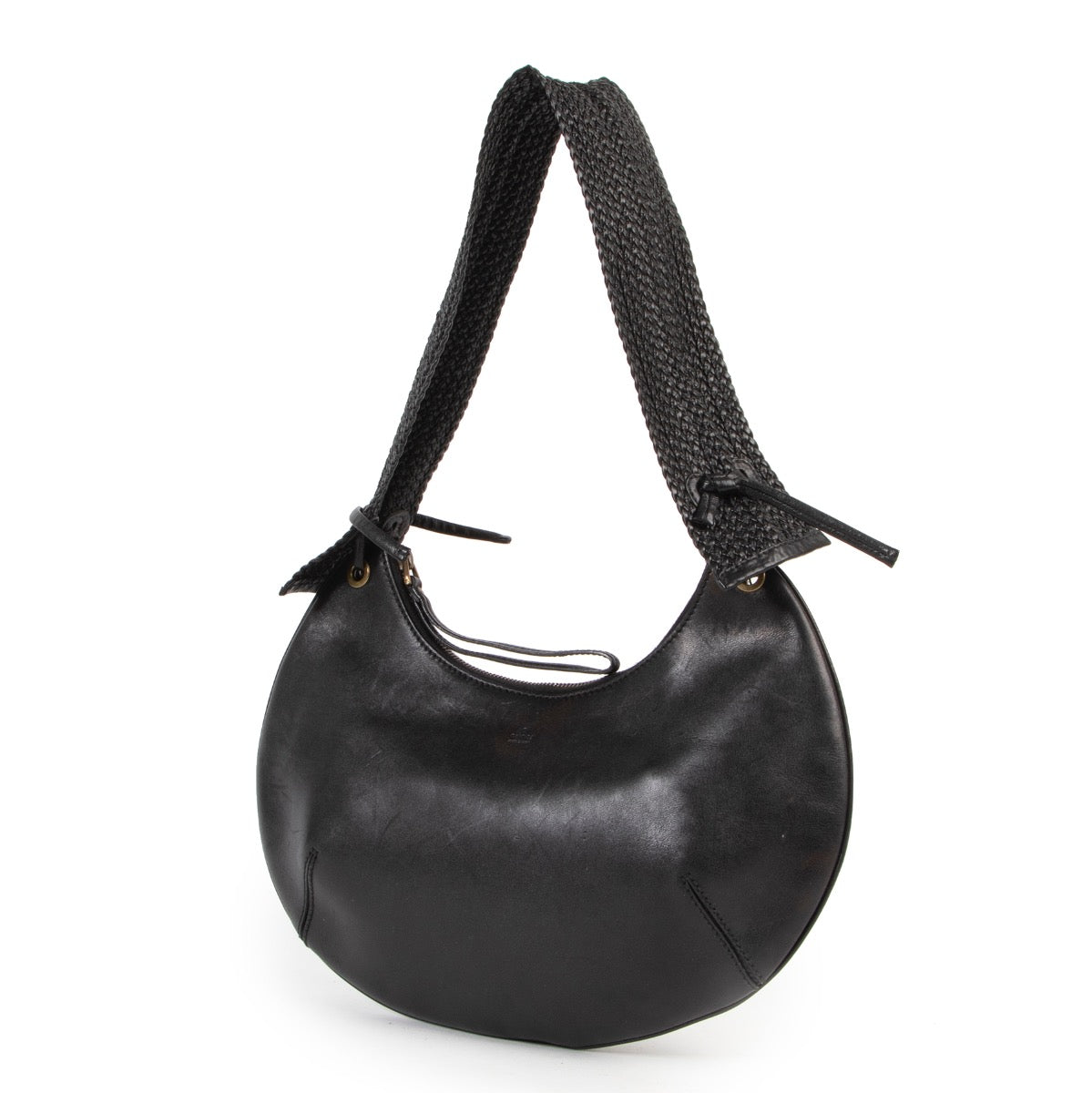 Buy and sell authentic designer bags at Labellov in store or online such as this Gucci Black Shoulder bag.