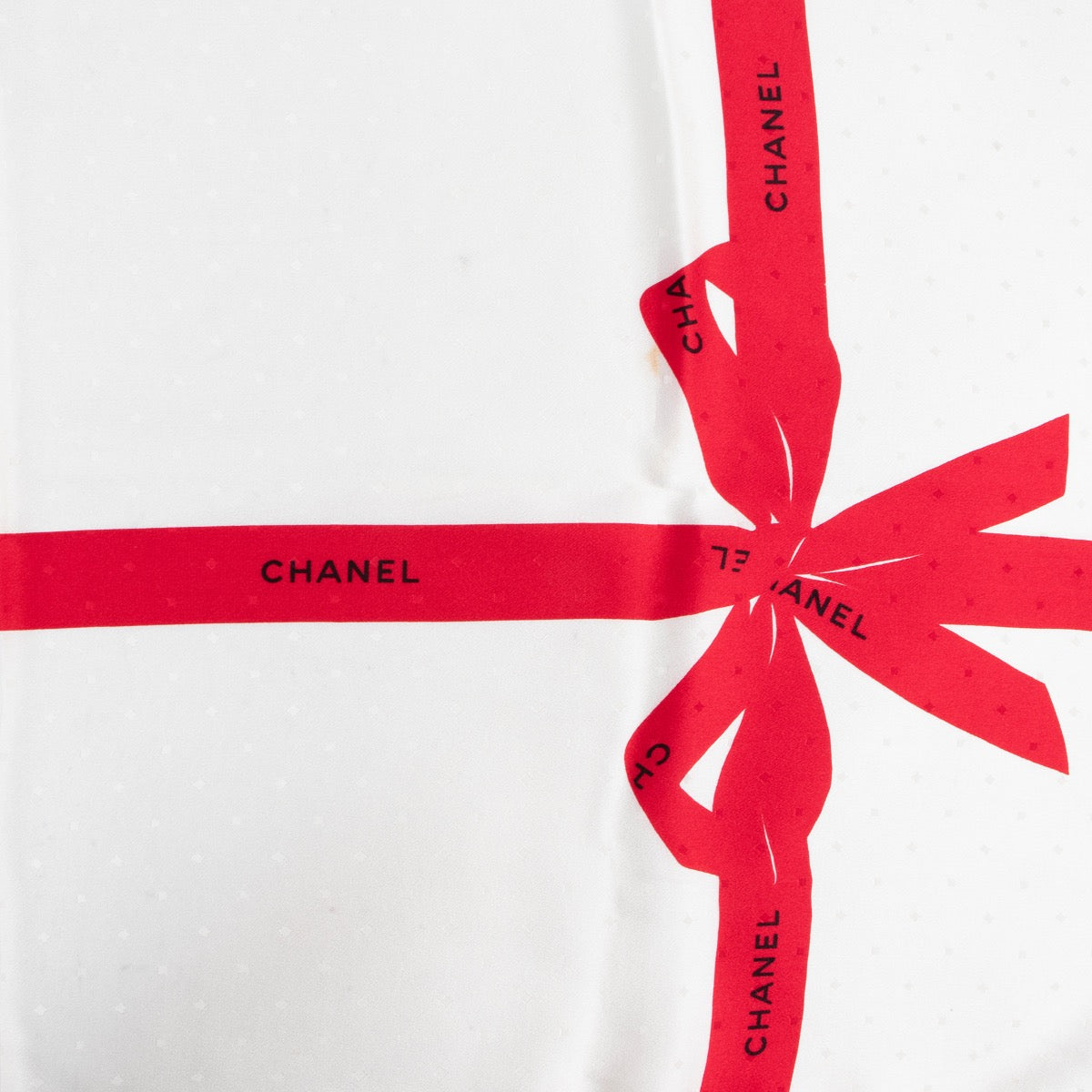 Shop safe online Chanel Silk Scarf for the best price. shop safe online your secondhand Chanel Silk Scarf.