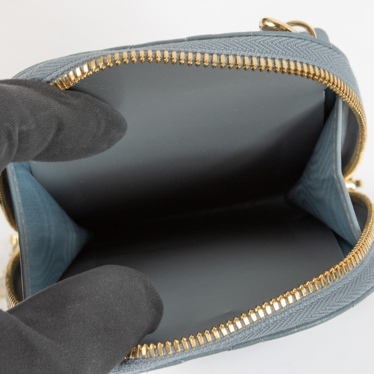 Shop 100% authentic secondhand Christian Dior Blue Talk'in Phone Pouch on Labellov.com