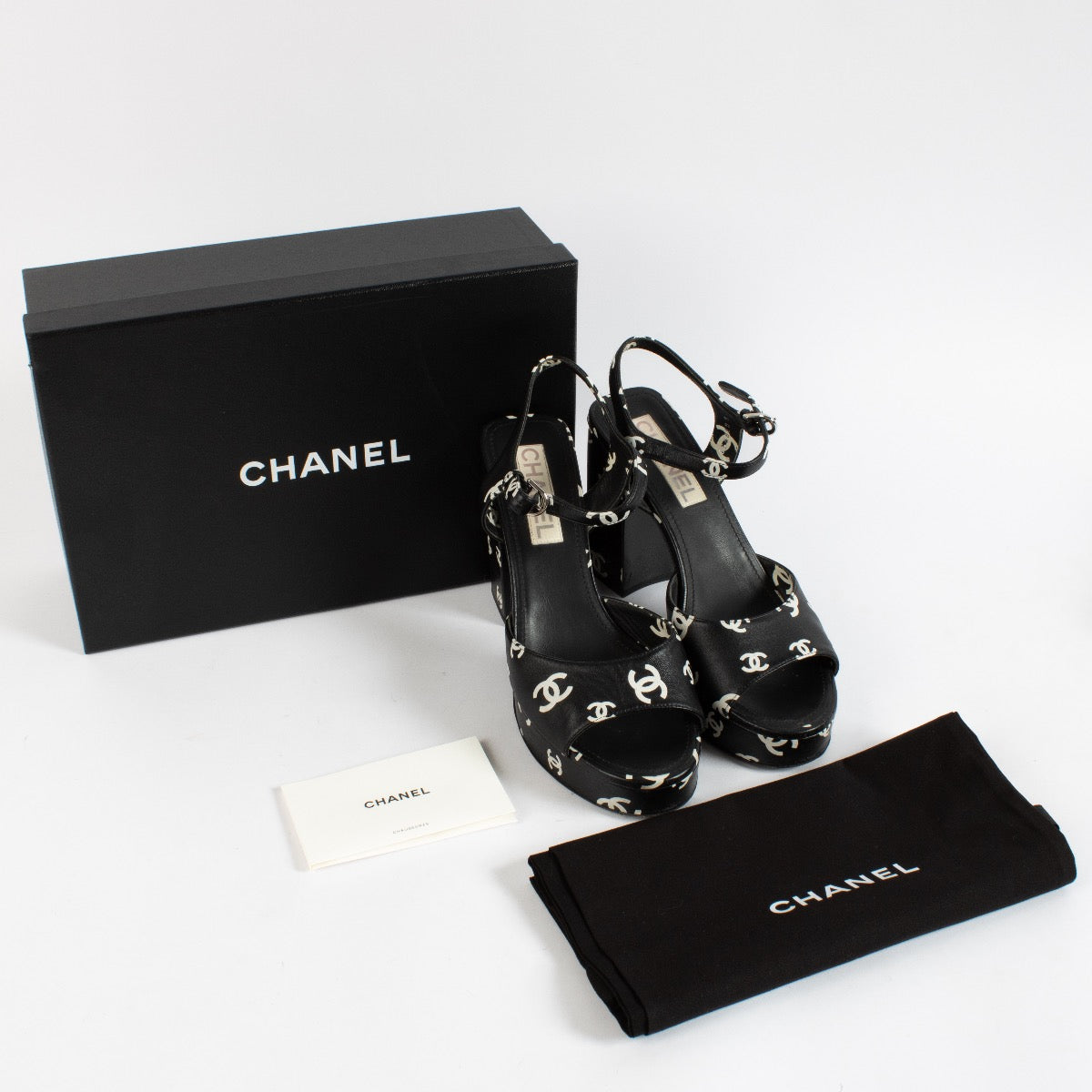 Shop 100% authentic secondhand Chanel 22S Black White Heels - Size 40 on Labellov.com