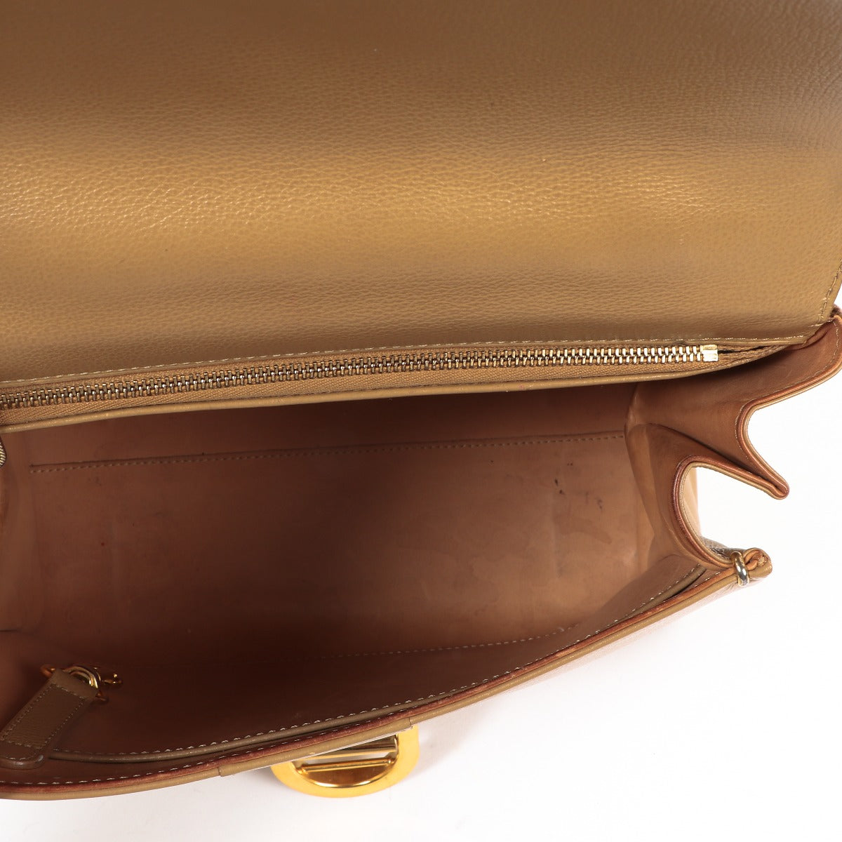 Buy an authentic second-hand Delvaux Beige Box Calf Brillant Top Handle Bag in very good condition at Labellov in Antwerp.