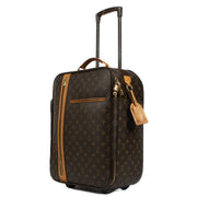 Shop safe online at labellov in Antwerp, Brussels and Knokke this 100% authentic second hand Louis Vuitton Monogram Pegase Bosphore Suitcase
