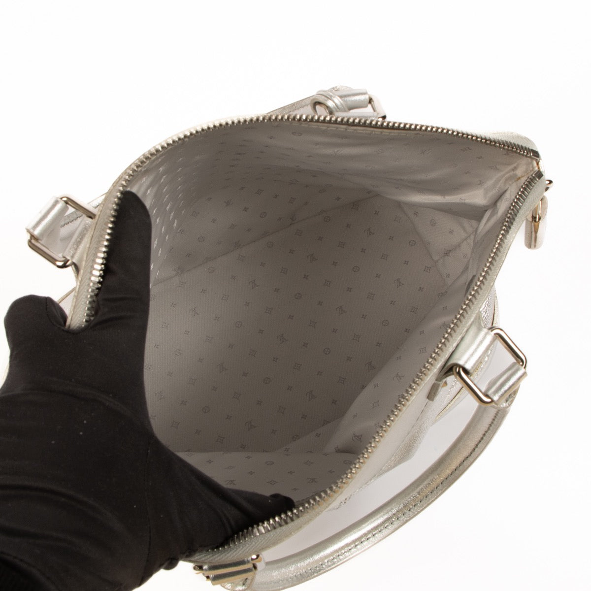 Shop 100% authentic second-hand Louis Vuitton Silver Suhali Lockit Bag on Labellov.com