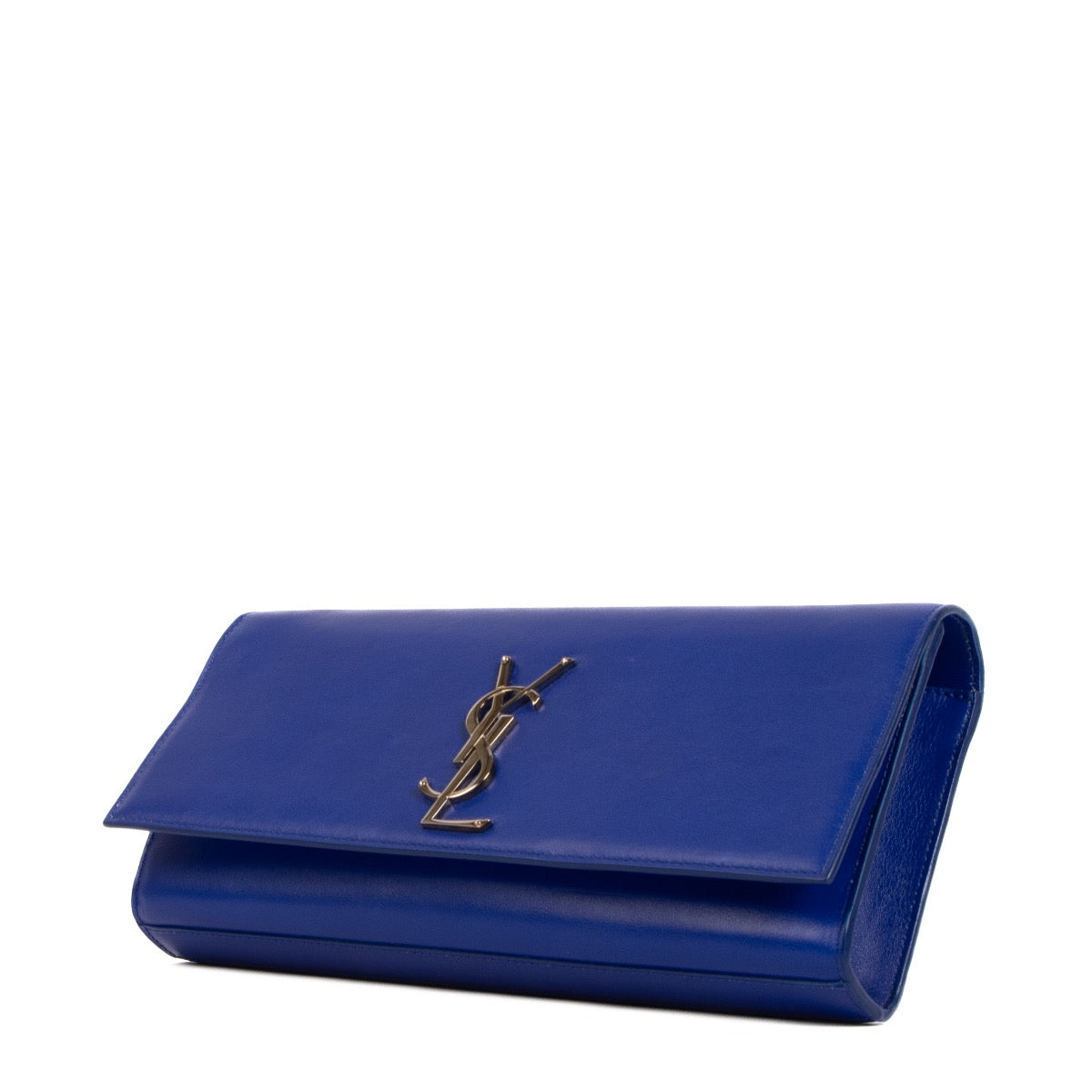 Saint Laurent Electric Blue Kate Clutch for the best price at Labellov secondhand luxury in Antwerp. We buy and sell your preloved and brand new designer bags for the best price.