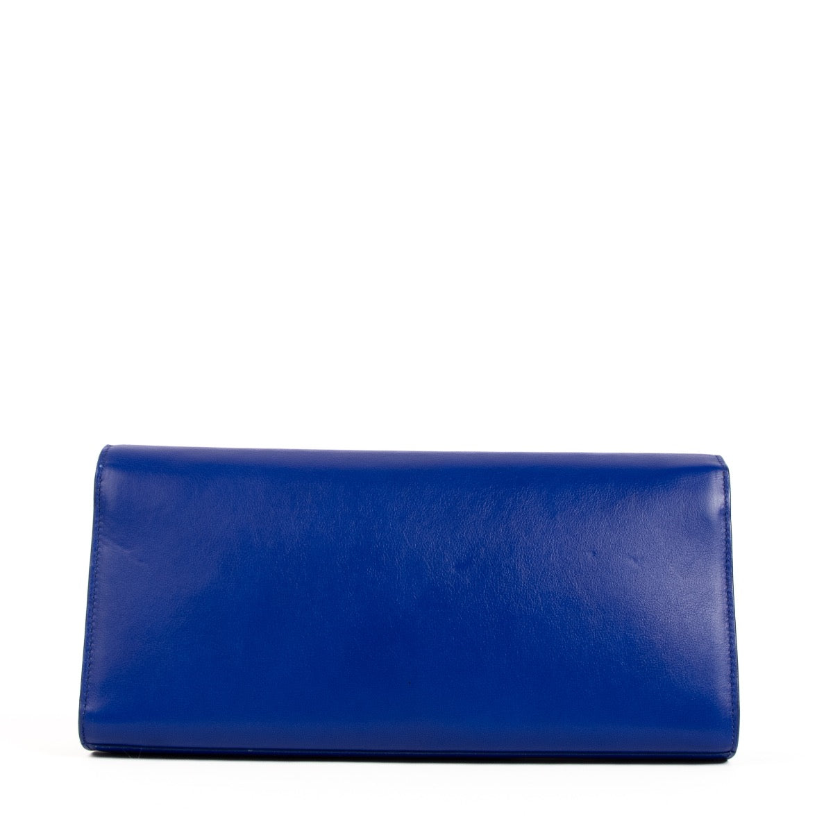 Saint Laurent Electric Blue Kate Clutch for the best price at Labellov secondhand luxury in Antwerp. We buy and sell your preloved and brand new designer bags for the best price.