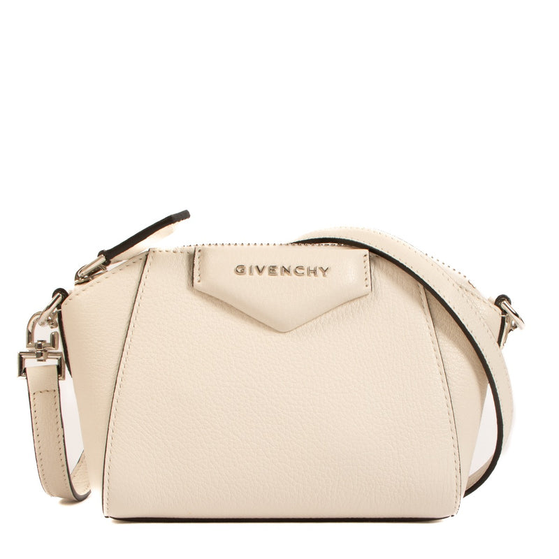 Shop safe online at Labellov in Antwerp, Brussels and Knokke this 100% authentic second hand Givenchy Ivory Nano Antigona Crossbody Bag