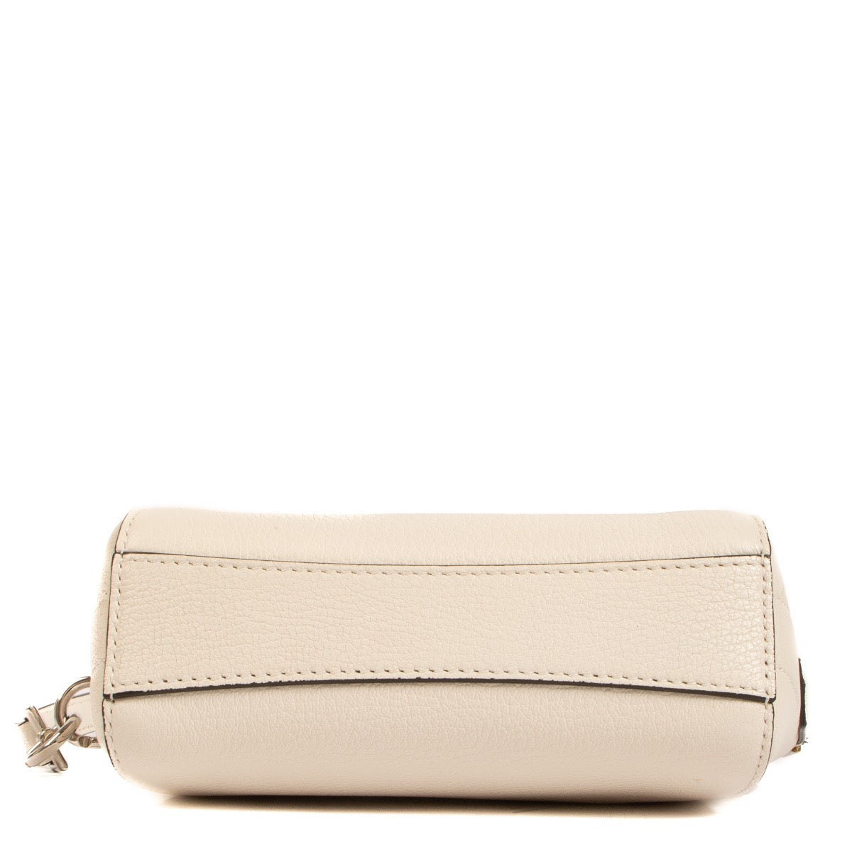 Shop safe online at Labellov in Antwerp, Brussels and Knokke this 100% authentic second hand Givenchy Ivory Nano Antigona Crossbody Bag