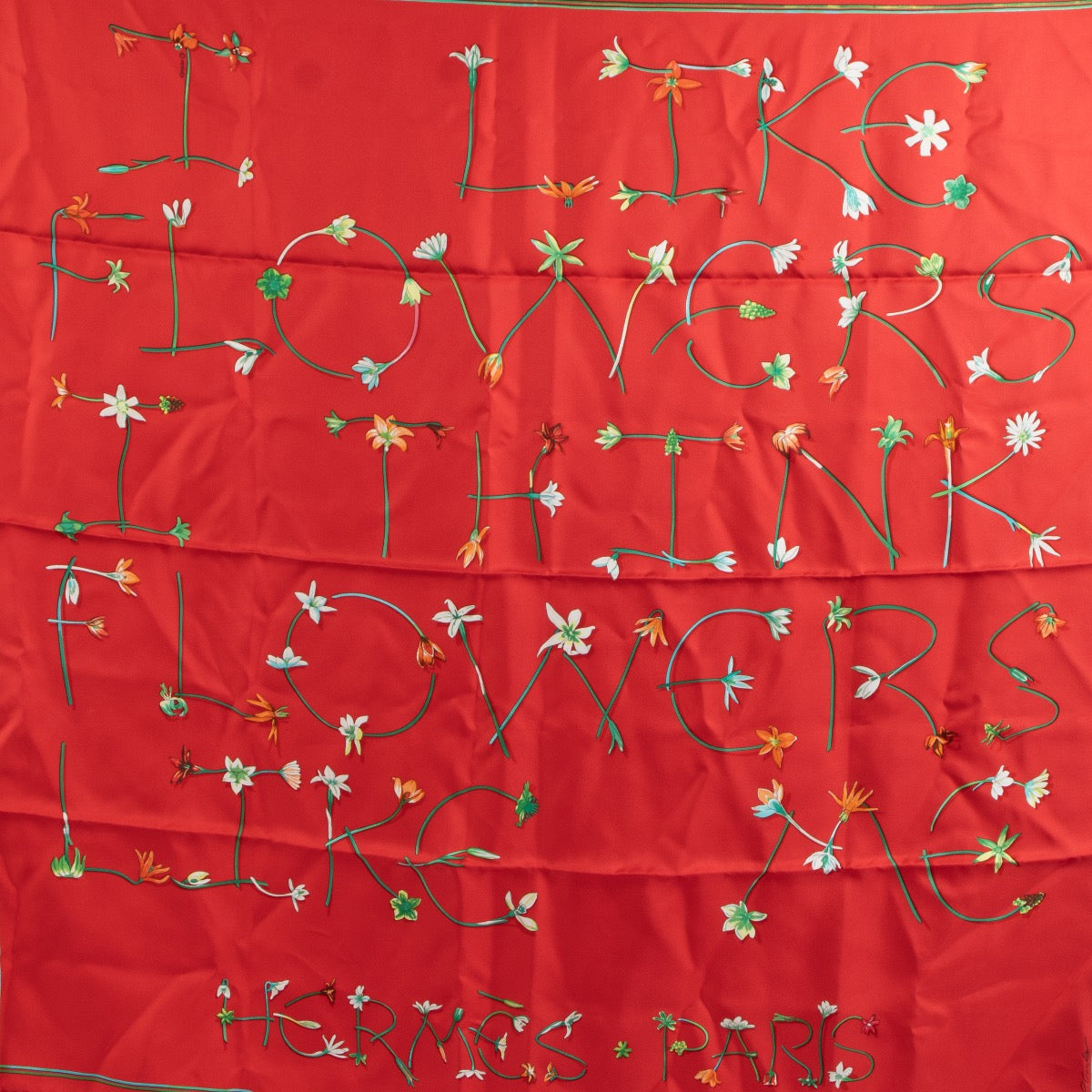 Shop safe online at Labellov in Antwerp, Brussels and Knokke this 100% authentic second hand Hermès Multicolor I Like Flowers Silk Carré Scarf