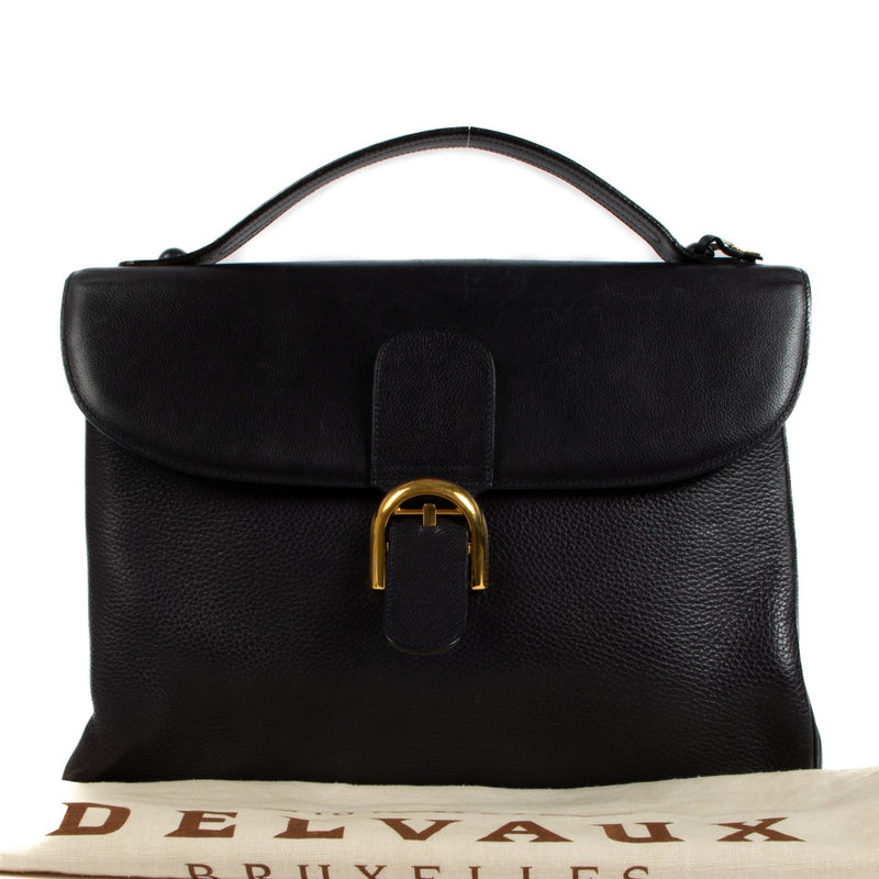 Shop safe online at Labellov in Antwerp, Brussels and Knokke this 100% authentic second hand Delvaux Marine Blue Brillant Briefcase