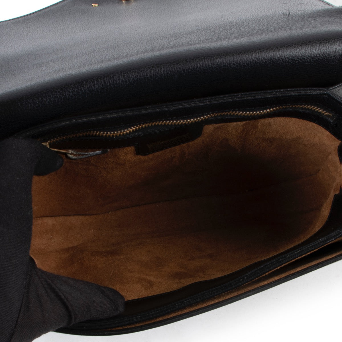 Shop safe online 100% authentic second hand Delvaux Black Vintage Shoulder Bag in very good condition at the right price at Labellov in Antwerp.