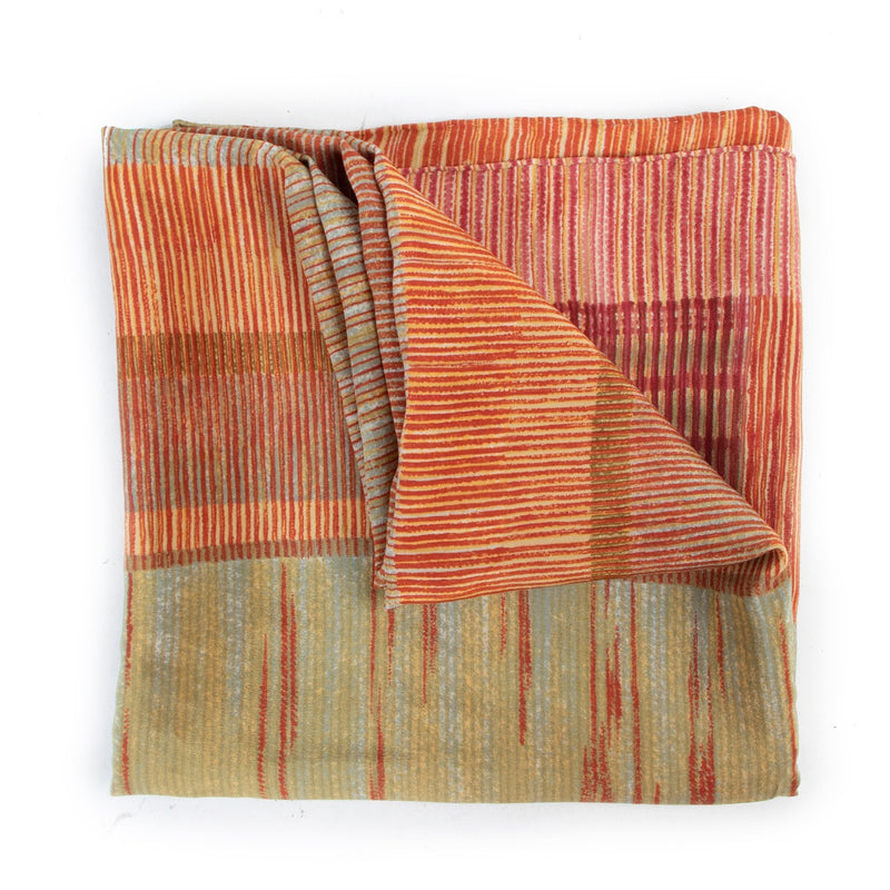 Shop safe at the right price this 100% authentic Delvaux multicolour scarf, in very good excellent condition at Labellov in Antwerp.