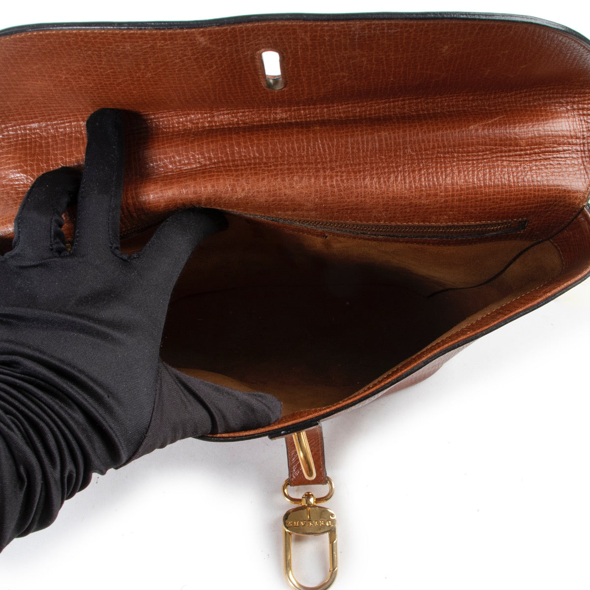 Shop safe online 100% authentic second hand Delvaux Cognac Top Handle Bag in good preloved condition at the right price at Labellov in Antwerp.