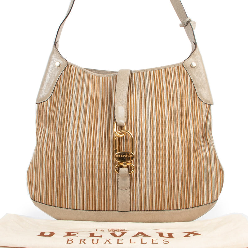 Shop safe online 100% authentic Delvaux Grey Toile De Cuir Shoulder Bag in very good condition at the right price at Labellov in Antwerp.