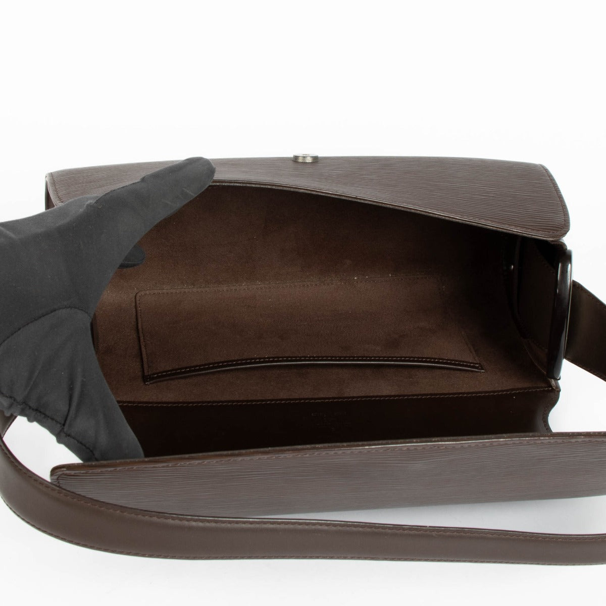 Shop this 100% authentic Louis Vuitton Moka Epi Nocturne GM Bag at Labellov.com