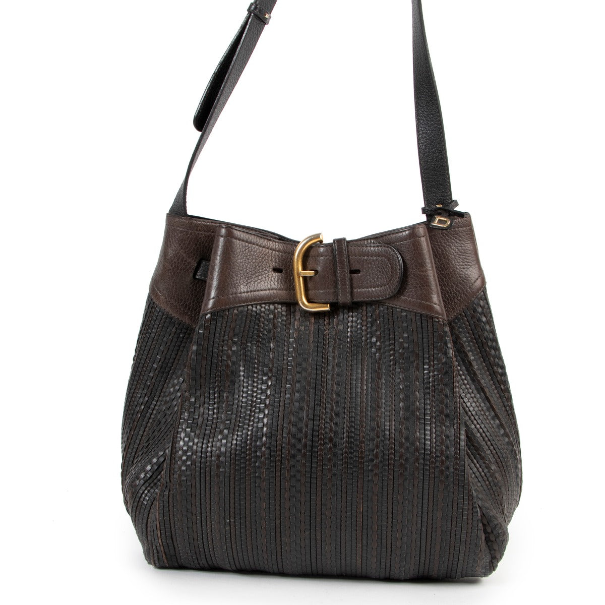 Buy authentic secondhand Delvaux bags at Labellov vintage fashion webshop for the lowest price. Koop authentieke tweedehands Delvaux tassen bij Labellov vintage mode webshop aan de laagste prijs.