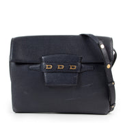 Buy and sell authentic secondhand Delvaux bags at Labellov vintage fashion webshop for the lowest price. Koop en verkoop authentieke tweedehands Delvaux tassen bij Labellov vintage mode webshop aan de laagste prijs.