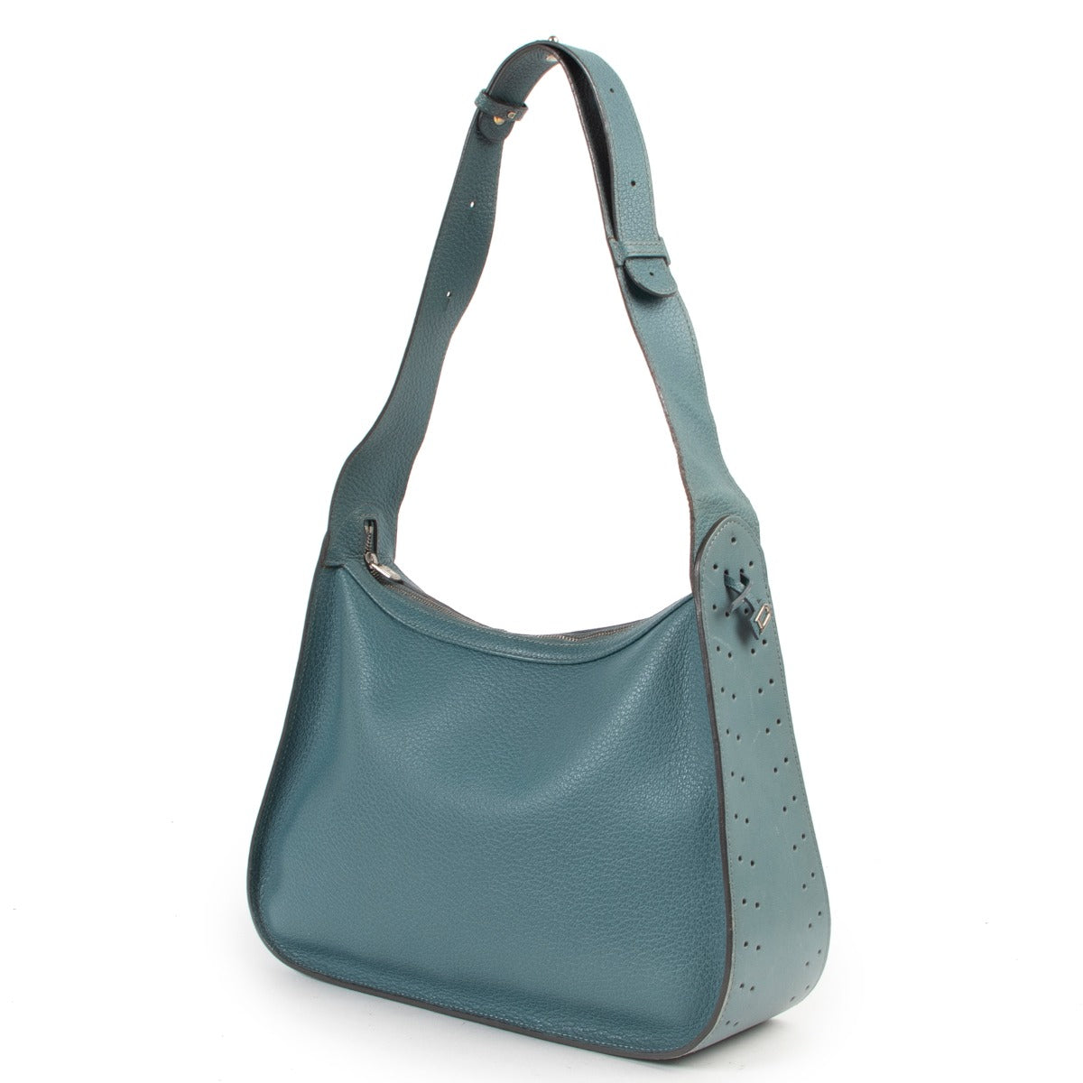 Buy authentic secondhand Delvaux bags at Labellov vintage fashion webshop for the lowest price, such as this Delvaux Turquoise Pensée Shoulder Bag. Koop authentieke tweedehands Delvaux tassen bij Labellov vintage mode webshop aan de laagste prijs.