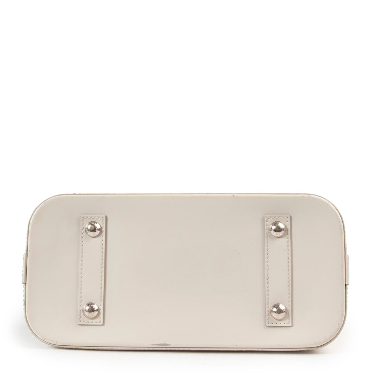 Buy online Louis Vuitton White Epi Alma PM in a safe way. Shop authentic second hand Louis Vuitton White Epi Alma PM. Buy online Louis Vuitton White Epi Alma PM safely.