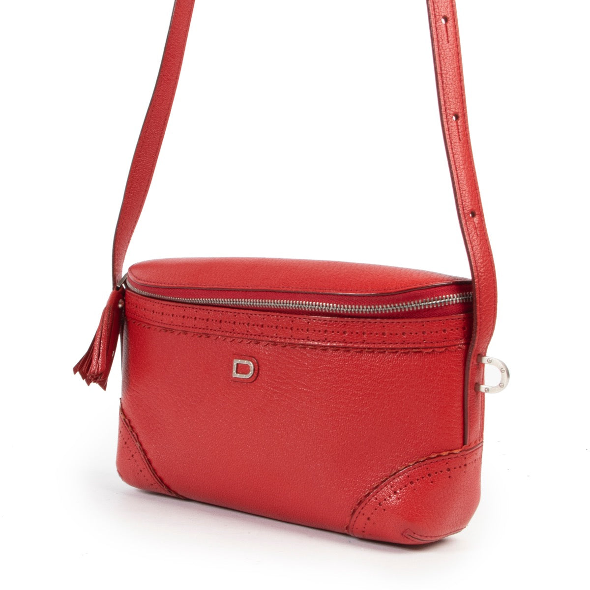Safely purchase a used one Delvaux Red Leather Crossbody. Buy online in a reliable way a Delvaux Red Leather Crossbody. Buy in a safe site and easy way a Delvaux Red Leather Crossbody