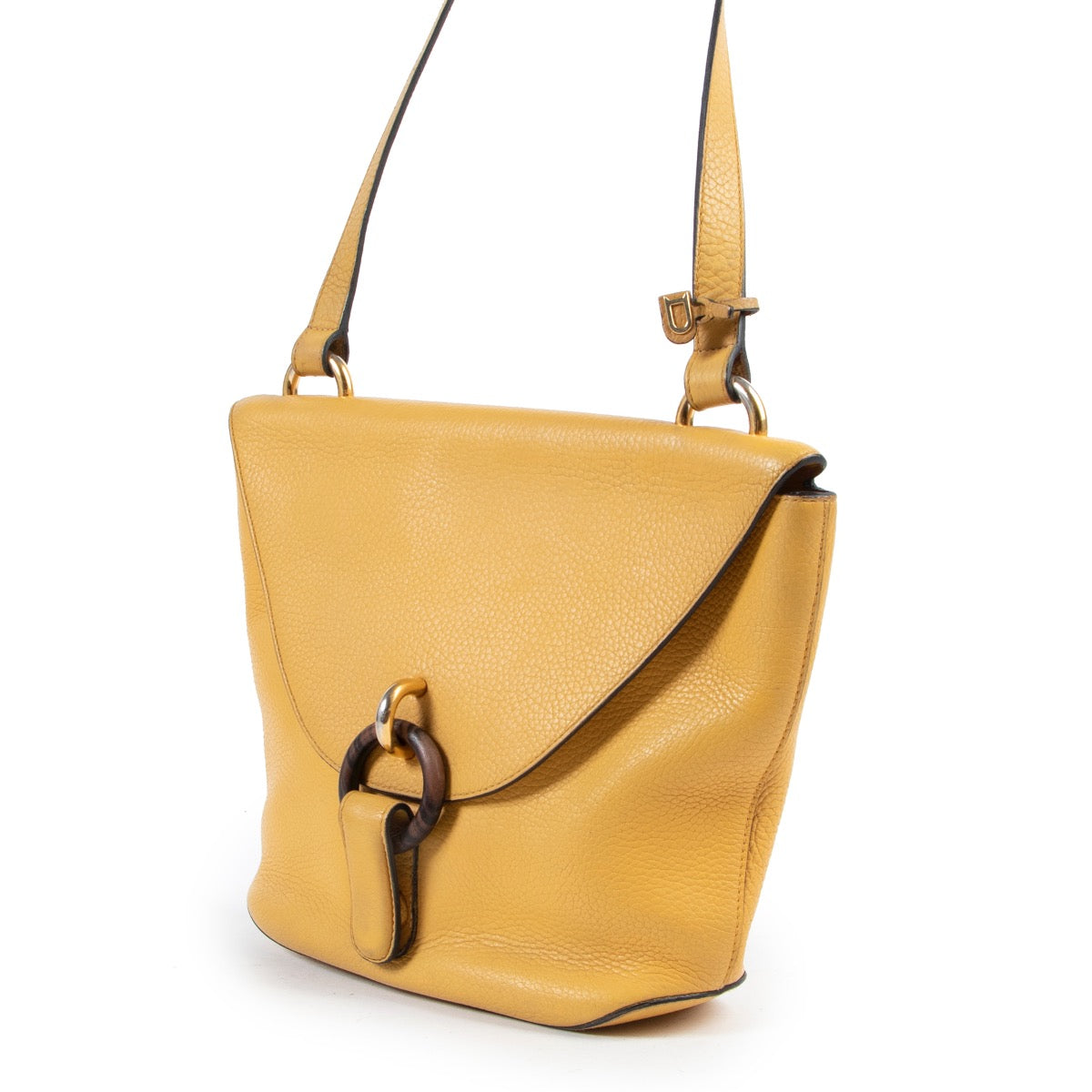 Safely purchase a used one Delvaux Yellow Leather Crossbody. Buy online in a reliable way a Delvaux Yellow Leather Crossbody. Buy in a safe site and easy way a Delvaux Yellow Leather Crossbody.