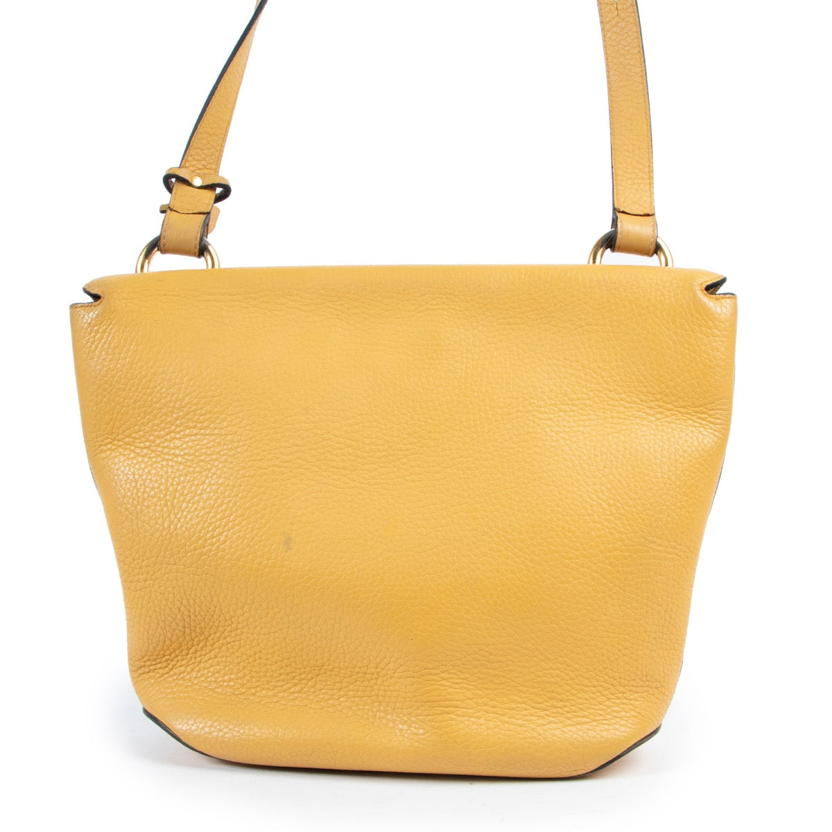 Safely purchase a used one Delvaux Yellow Leather Crossbody. Buy online in a reliable way a Delvaux Yellow Leather Crossbody. Buy in a safe site and easy way a Delvaux Yellow Leather Crossbody.