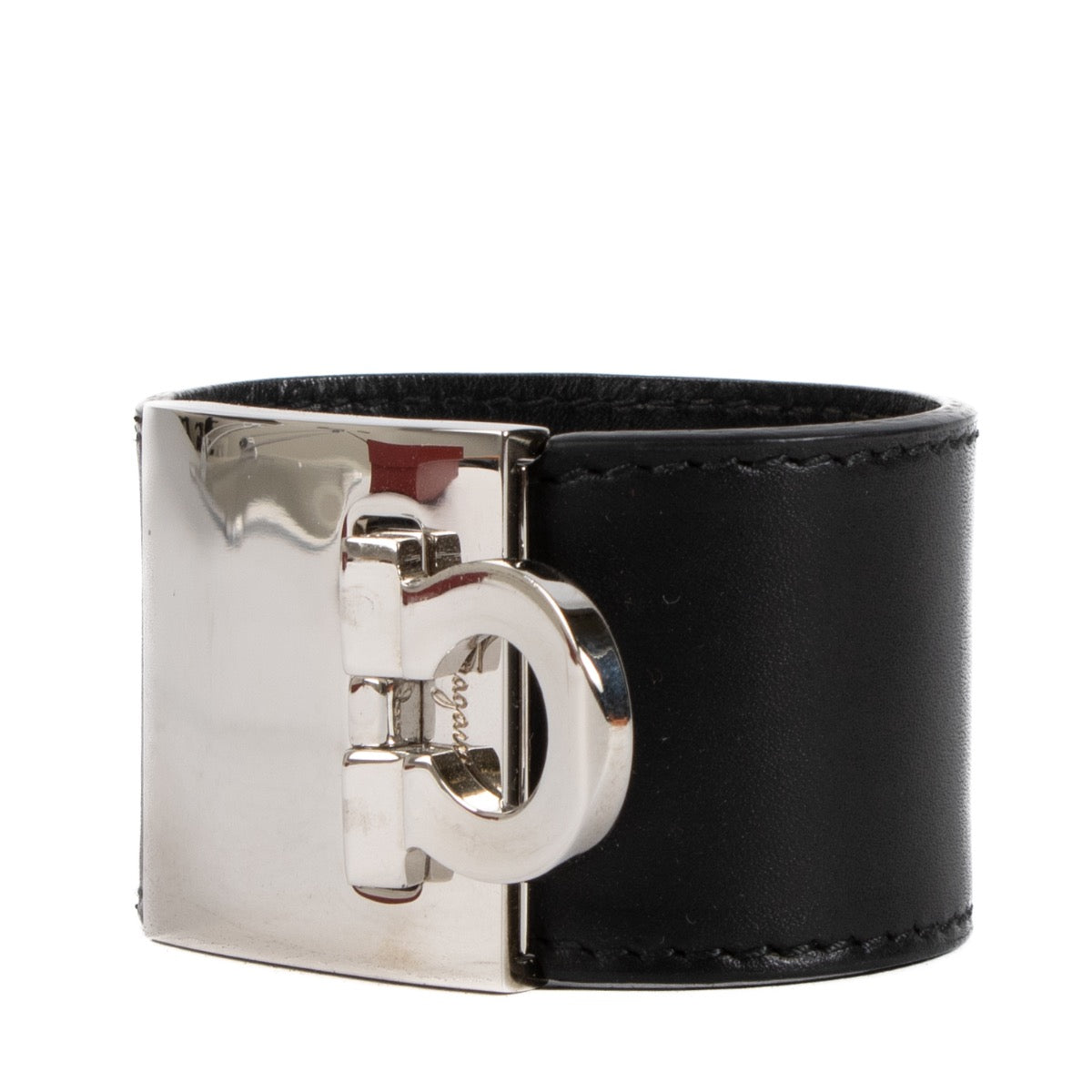 Shop now your favourite 100% authentic Ferragamo Black Leather Gianco Bracelet at Labellov.