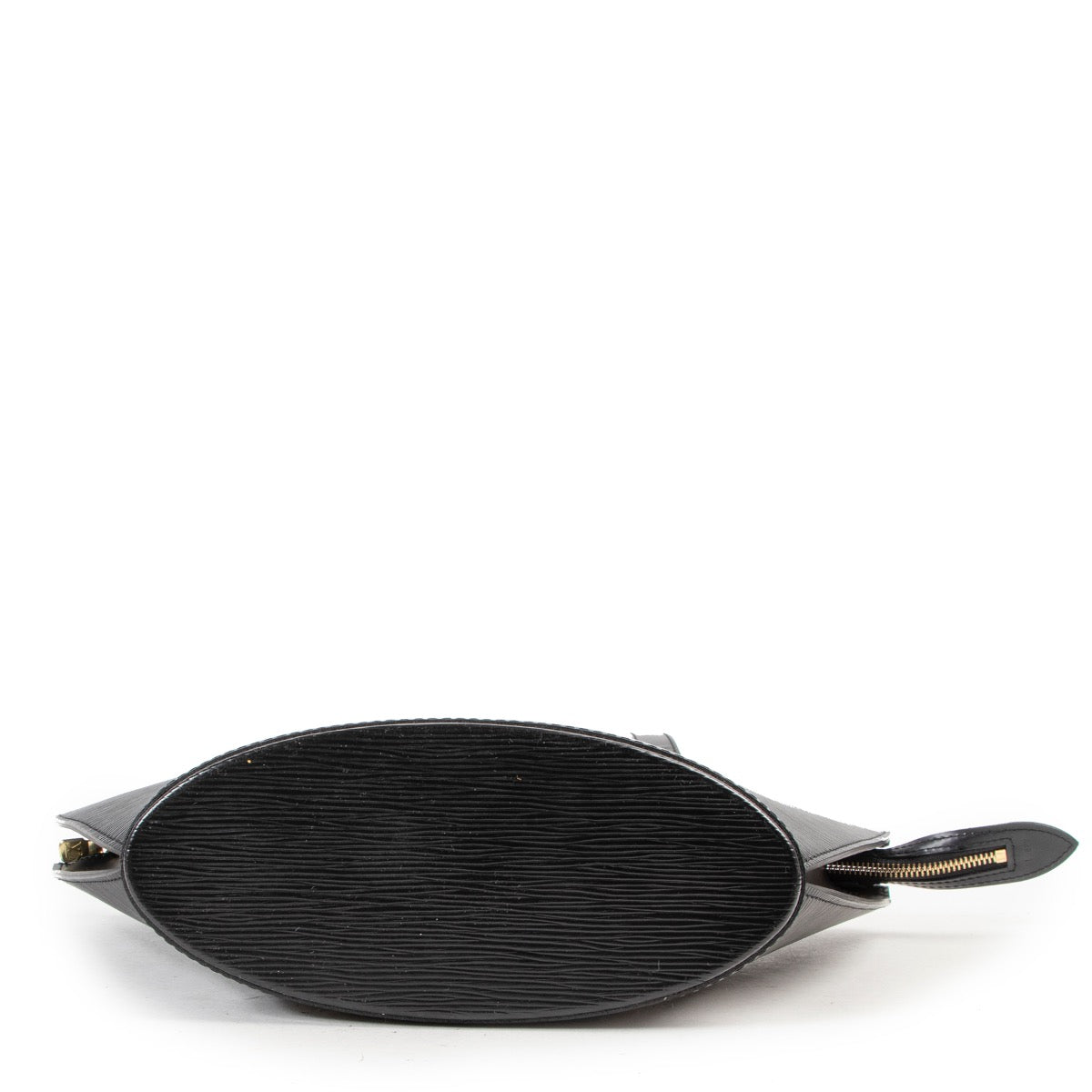 Buy and sell your secondhand designer items for a reasonable price, online or in store at Labellov. This Louis Vuitton Black Epi Saint Jacques is available for a fair price.