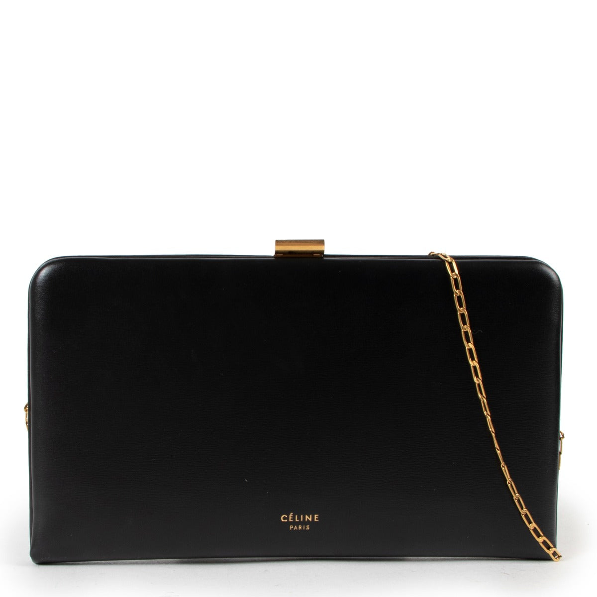 Buy and sell your designer items for a reasonable price at Labellov in store or online. Koop of verkoop jouw designer items voor een goede prijs bij Labellov in de winkel of online.