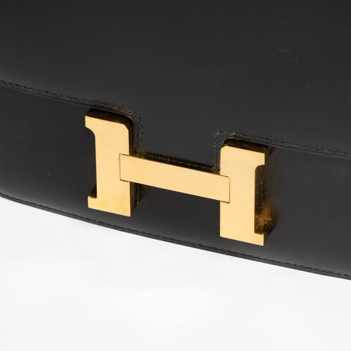 Shop this 100% authentic Hermès Constance Mini Black Box GHW Bag at Labellov.com