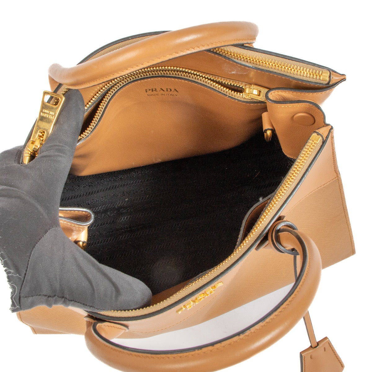 Shop 100% authentic second-hand Prada Caramel Saffiano/City Calf Paradigme Tote Bag on Labellov.com