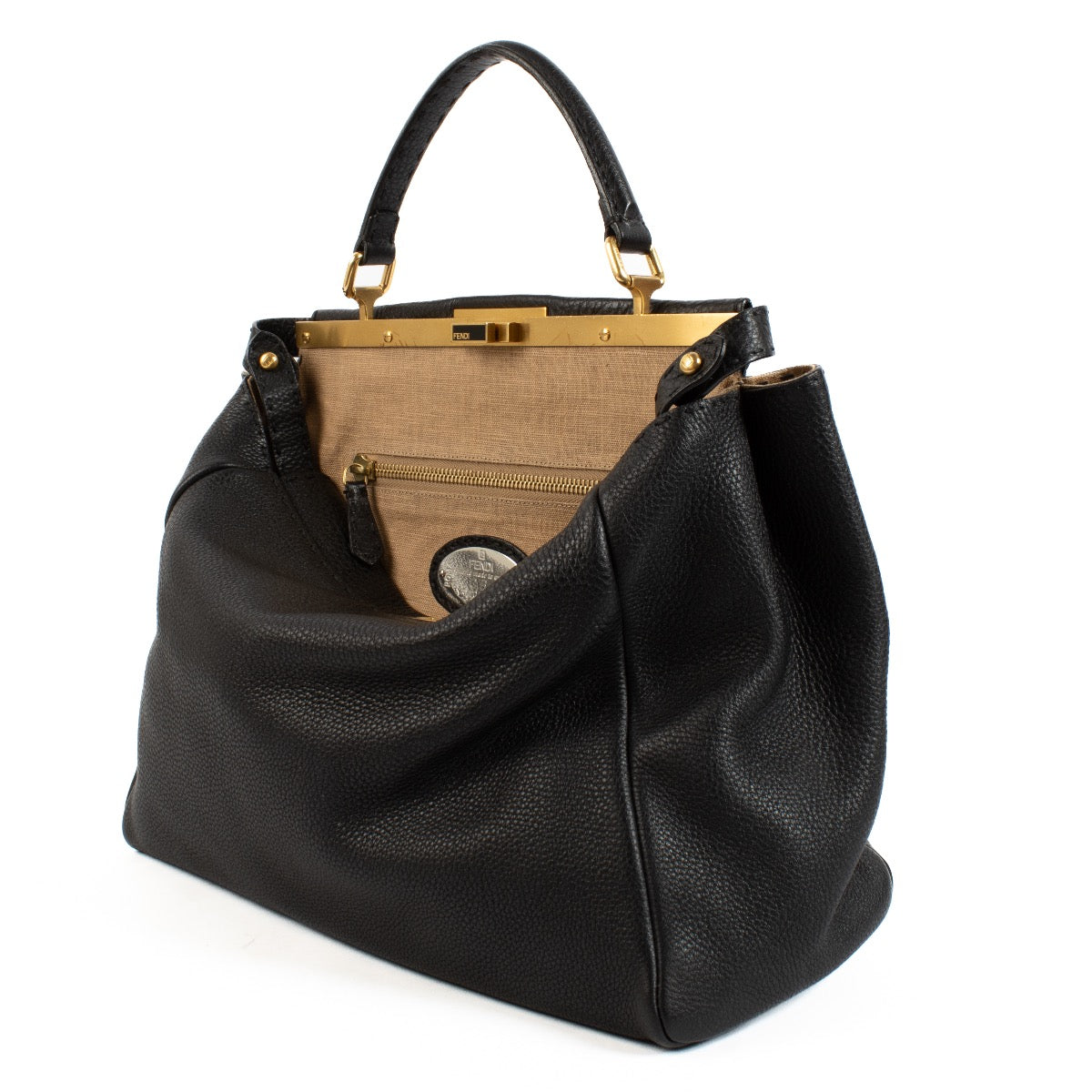 Fendi Black Leather Large Peekaboo Bag aan de beste prijs bij Labellov tweedehands luxe in Antwerpen en Knokke.