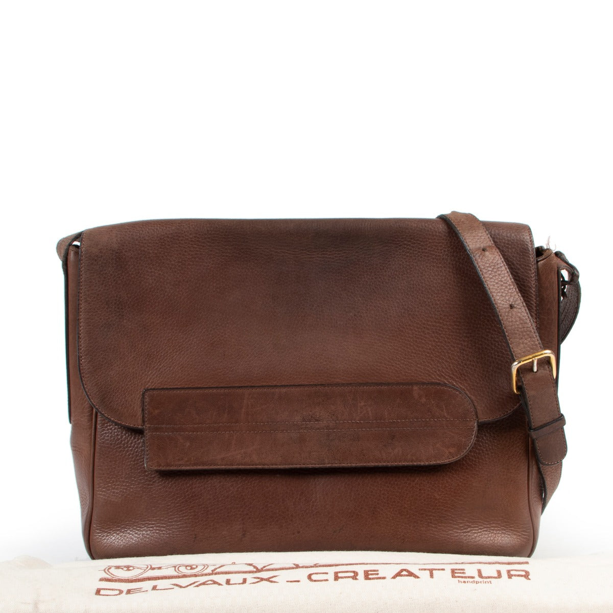 On safe site designers bags in vintage condition