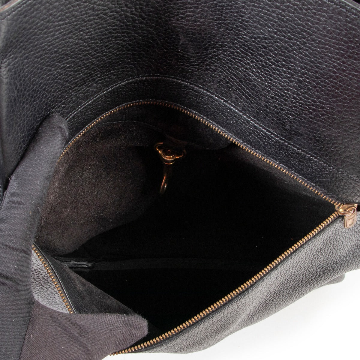 Black bag with gold metallic details and lock on Labellov
