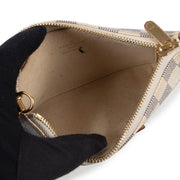 Louis Vuitton pochette in Damier print in good condition