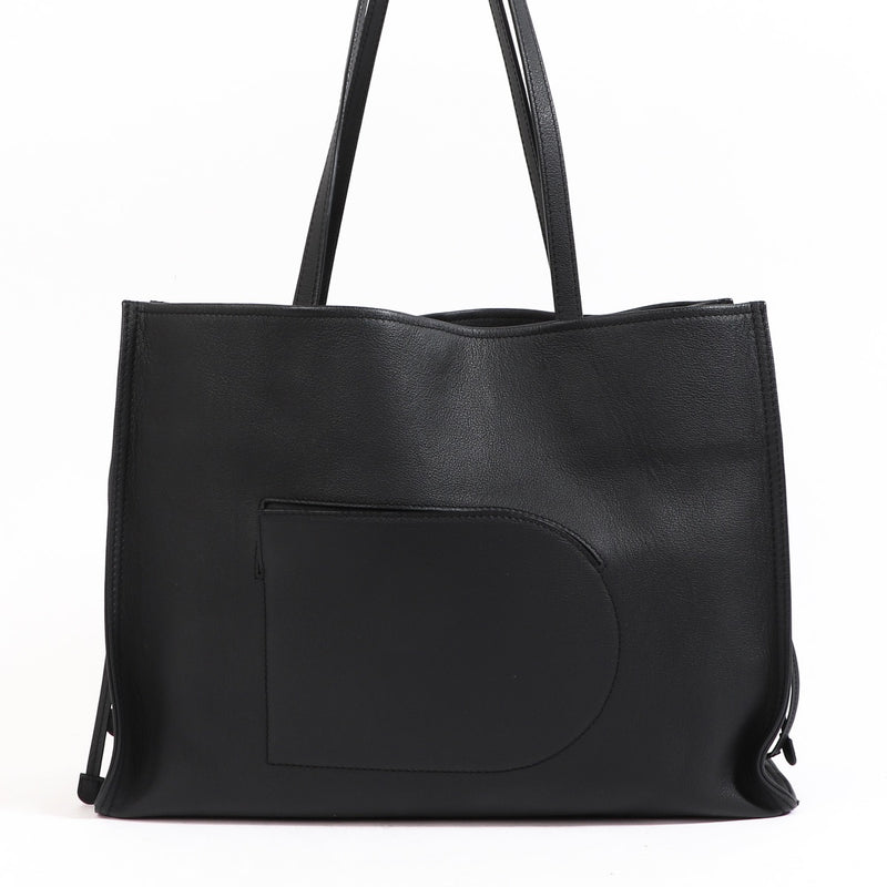 Buy an authentic Delvaux Black Rodeo Calf Tote Shoulder Bag in very good condition at Labellov in Antwerp.