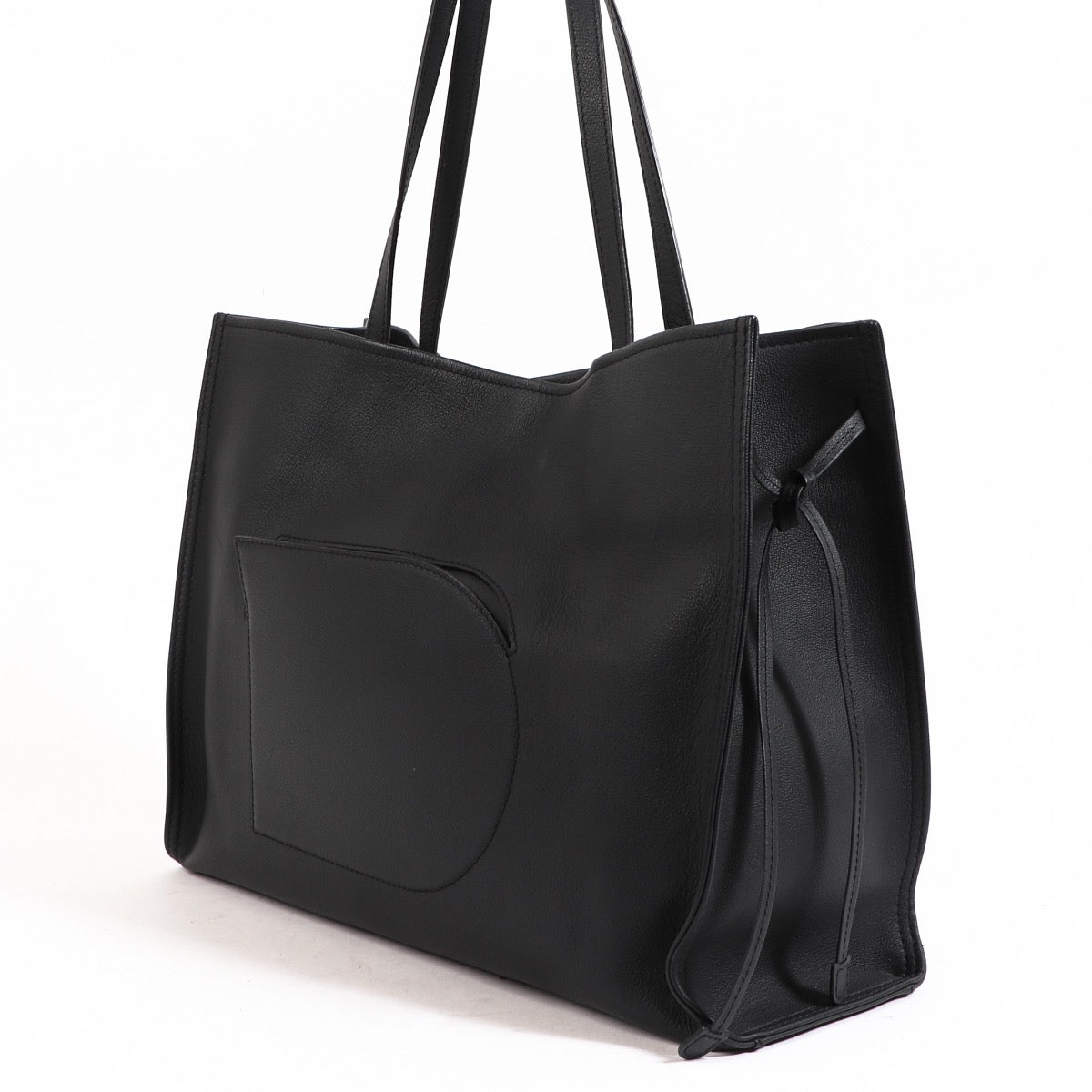 Buy an authentic Delvaux Black Rodeo Calf Tote Shoulder Bag in very good condition at Labellov in Antwerp.