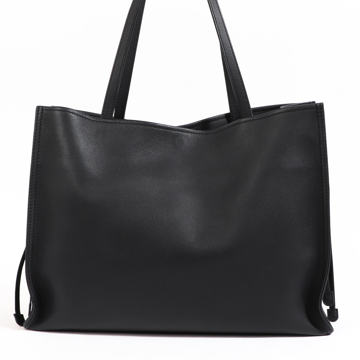 Buy an authentic Delvaux Black Rodeo Calf Tote Shoulder Bag in very good condition at Labellov in Antwerp.
