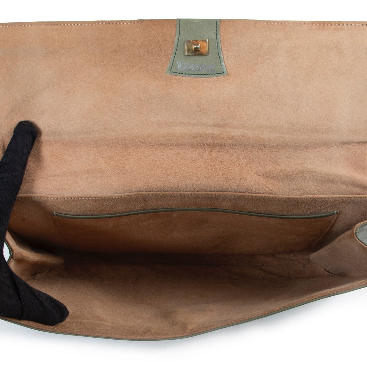 Shop online 100% safe authentic preloved Delvaux top handle bag in olive green leather, Beautiful top handle Delvaux bag in good condition, Preloved olive green top handle Delvaux bag.