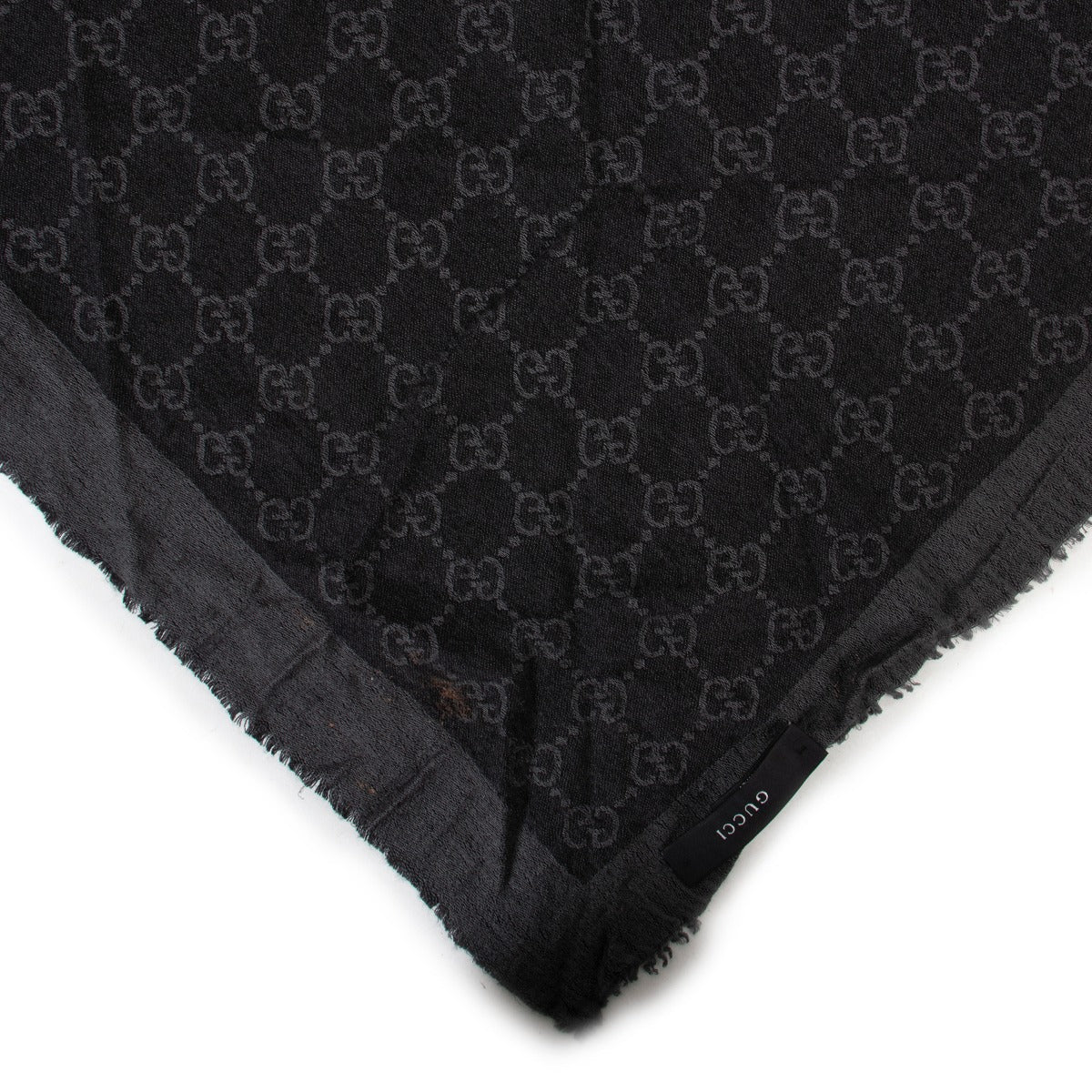 Buy this Gucci GG Jacquard Pattern Grey Scarf for a reasonable price at Labellov. Buy and sell your Gucci items at Labellov online or in store.