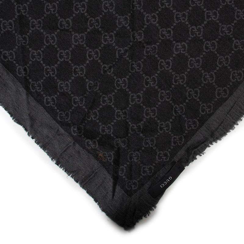 Buy this Gucci GG Jacquard Pattern Grey Scarf for a reasonable price at Labellov. Buy and sell your Gucci items at Labellov online or in store.