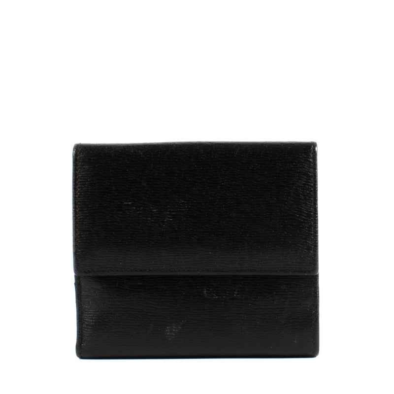 Shop safe online at Labellov in Antwerp, Brussels and Knokke this 100% authentic second hand Gucci Black Leather Jackie Wallet