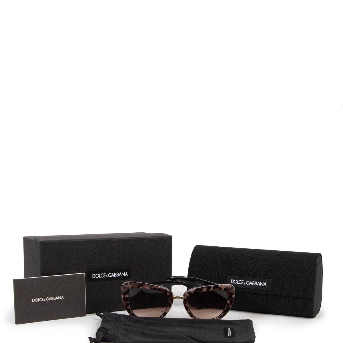 Shop safe online 100% authentic second hand Dolce & Gabbana Leopard Glasses in very good condition at Labellov in Antwerp.