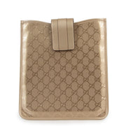 Shop safe online 100% authentic second hand Gucci Gold Monogram Canvas Ipad Case in very good condition at the right price at Labellov in Antwerp.