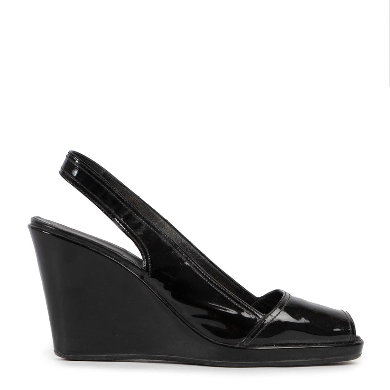 Shop safe online 100% authentic second hand Prada Black Wedge Heels - Size 38,5 in very good condition at Labellov in Antwerp.