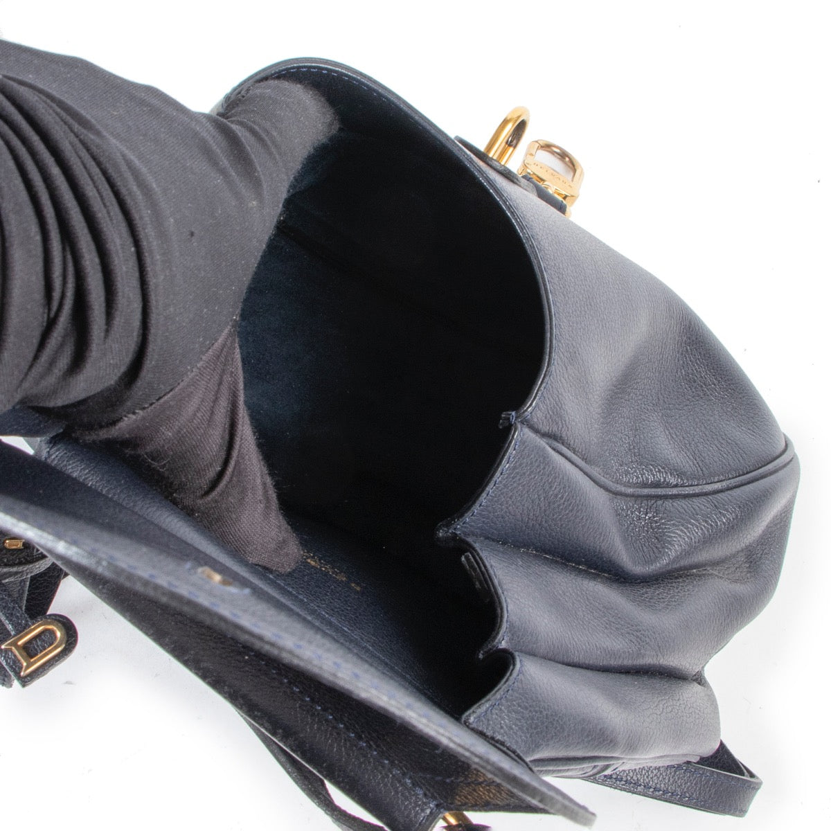 Shop safe online 100% authentic second hand Delvaux Blue Cerceau Shoulder Bag in very good condition at the right price at Labellov in Antwerp.