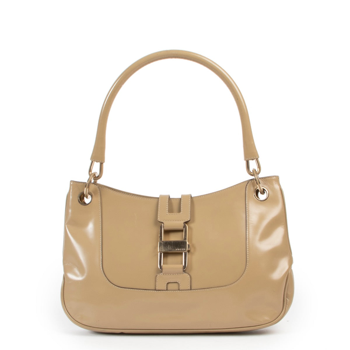 Original no fake Gucci Beige Patent Leather Top Handle in good condition on Labellov Luxury vintage site for designer bags